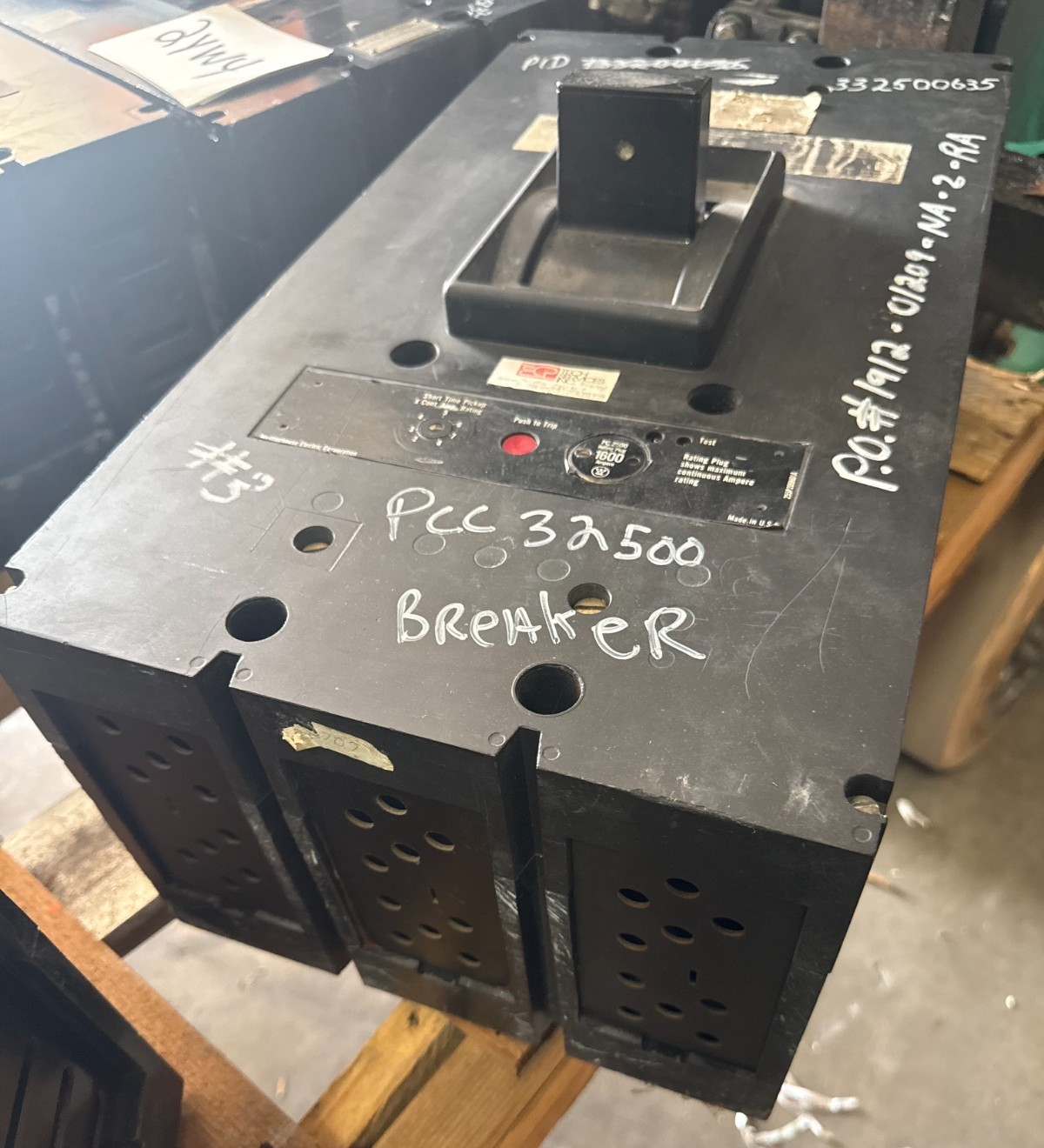 Refurbished Westinghouse 2500 AMP BREAKER PC32500F 2KA PC FRM 3P 600V 1600 A TRIP 2YW3 2YW4