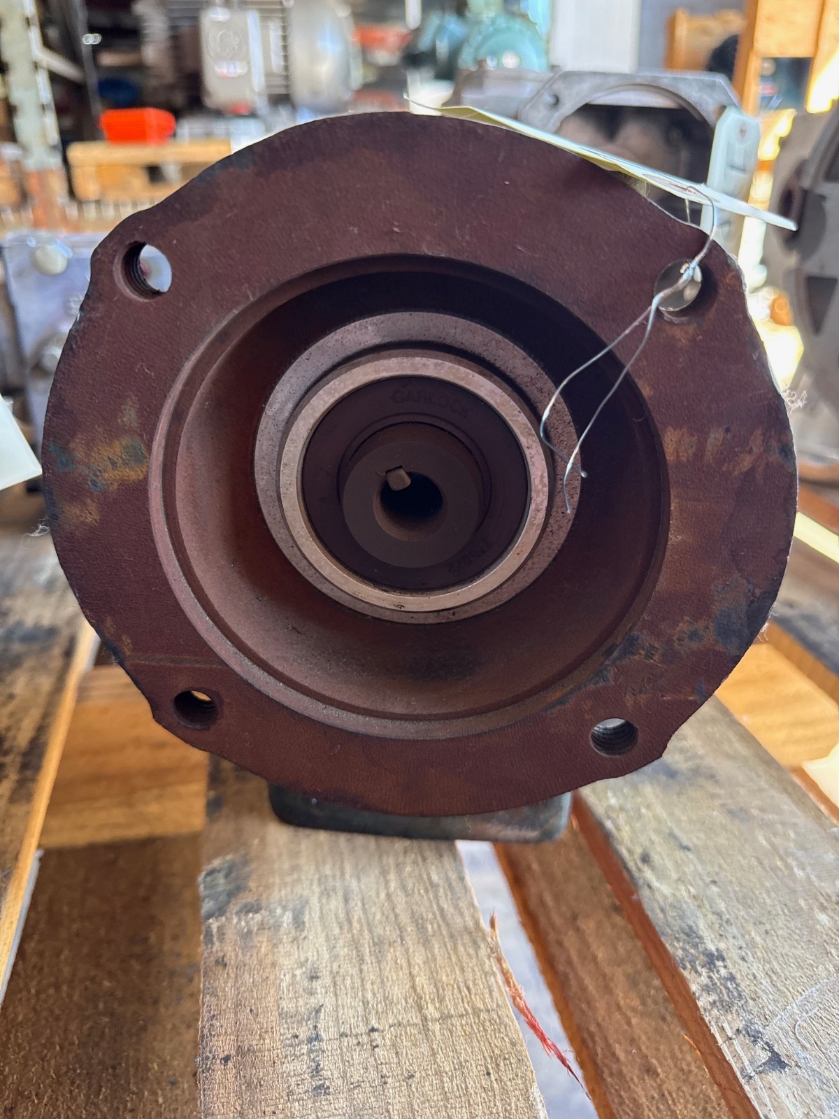 TIGEAR/2 BALDOR GEAR REDUCER 1XPF MOD MR94650FHA 1750 RPM 1.31 HP MAX TORQUE