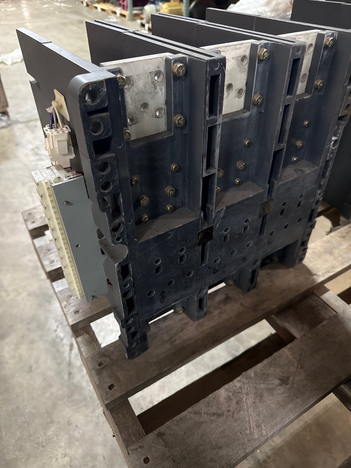 Refurbished BREAKER CUTLER-HAMMER MODEL SPB-100 SPBR321R 2000 AMP 2000 AMP DIGITRIP RMS510 1