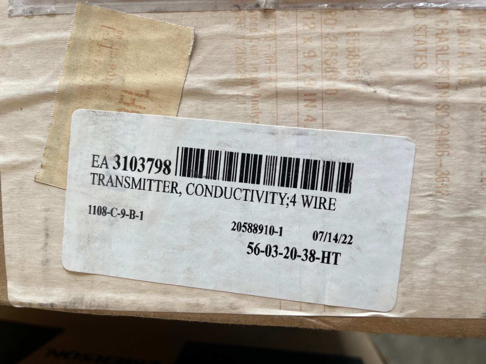 ROSEMOUNT CONDUCTIVITY TRANSMITTER 4 WIRE 85-265 V 47-63 HZ 20 W 56-03-20-31-HT