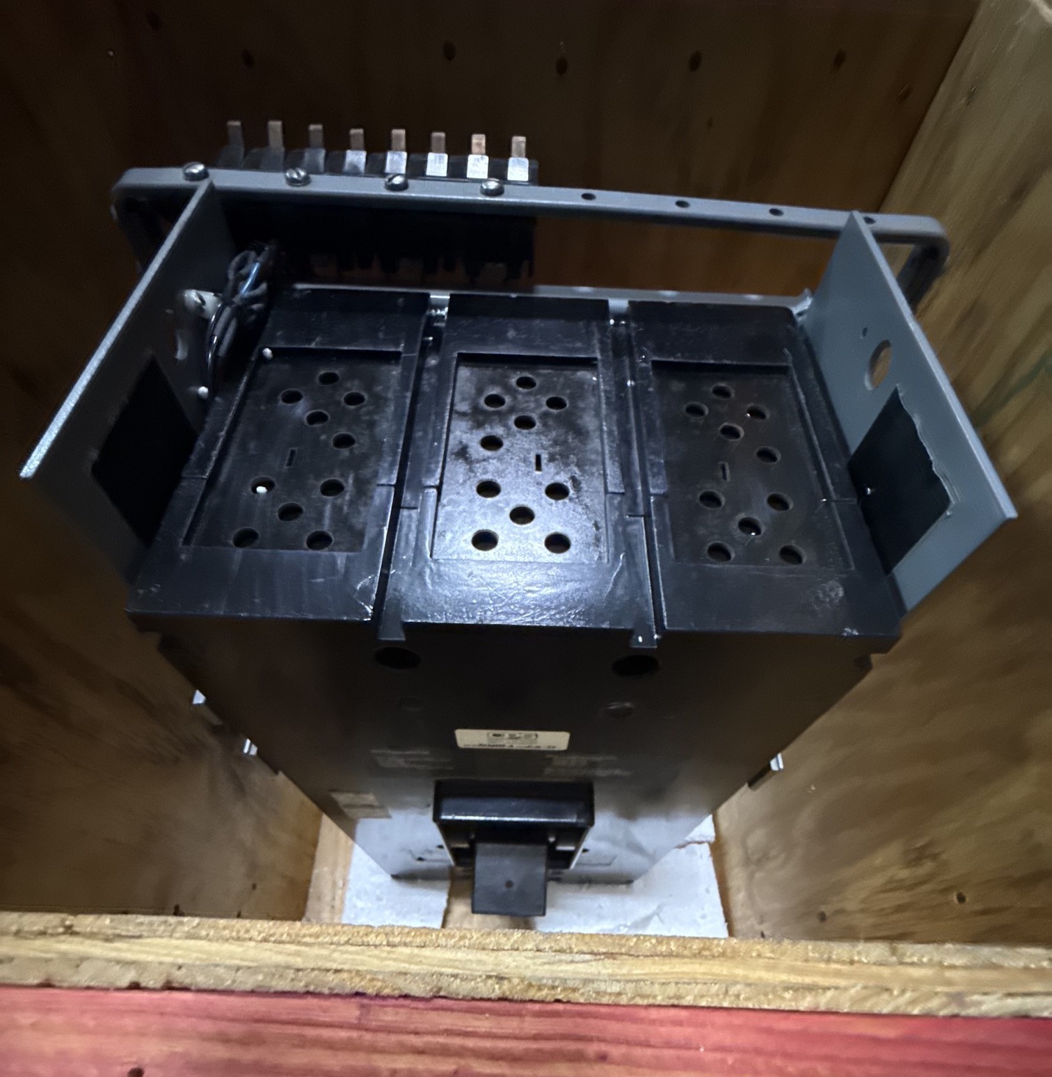 Refurbished Westinghouse 2000 AMP BREAKER 2YV1 PCC2000  SO # 62F3414 W/ DRAWOUT 600 V 3 POLE