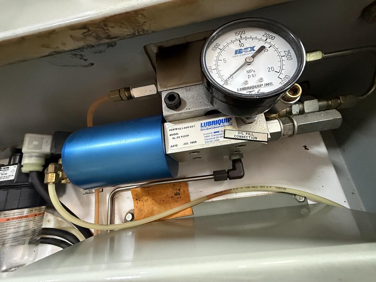 Refurbished HYCOA AIR/OIL LUBRICATION UNIT A0-100 8-POINT MODEL C99-12776