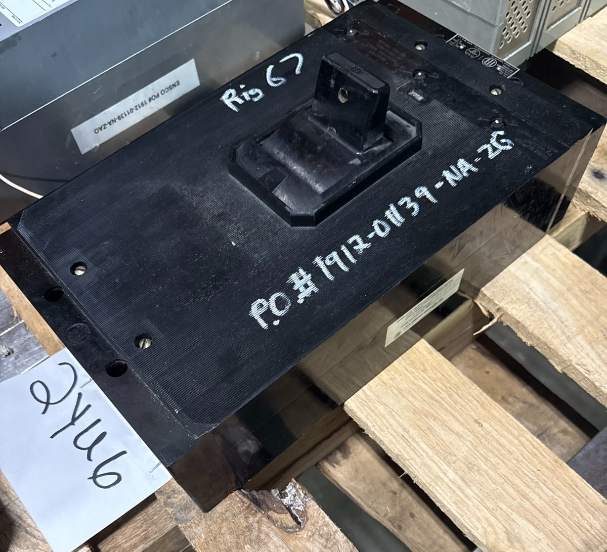 Refurbished ITE TYPE ET 800 AMP BREAKER KM FRAME 3 P 600 V  2YU6