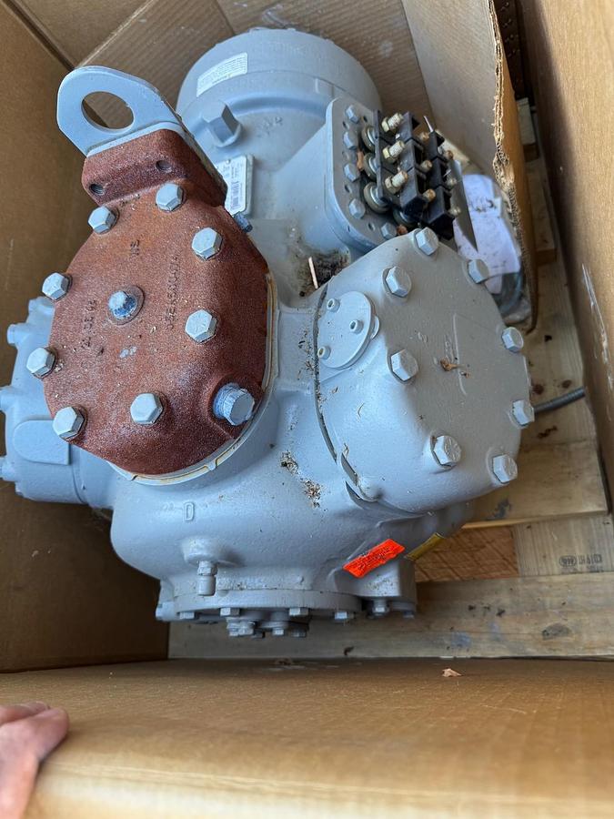 CARLYLE 25 TON COMPRESSOR 06ET565360 WA10A 208/230/460 V 1800 RPM