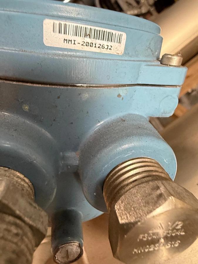 MICROMOTION MASS FLOWMETER XS2 MODEL CMF100M418N2BAEZZZ 2" 316 SS CSA