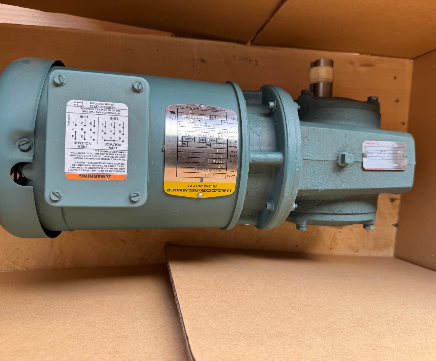 BALDOR / DODGE GEAR MOTOR 140WG21A25 XA22B 11/2 HP 1725 TO 70 RPM 230/460 3 PH