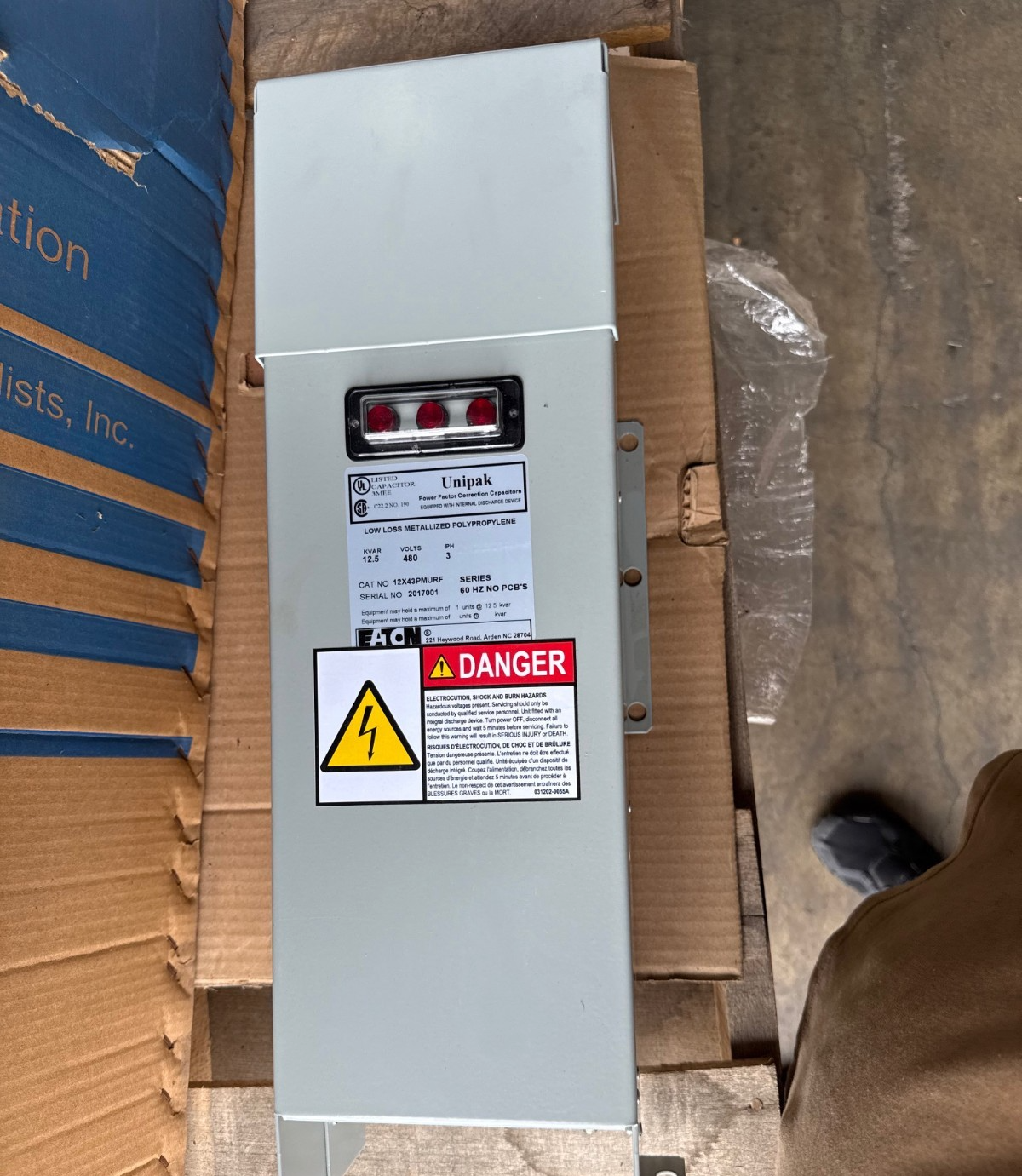 Used EATON UNIPACK FACTOR CORRECTION CAPACITOR MODEL 12X43PMURF 2XVB 60 HZ 12.5 KVAR
