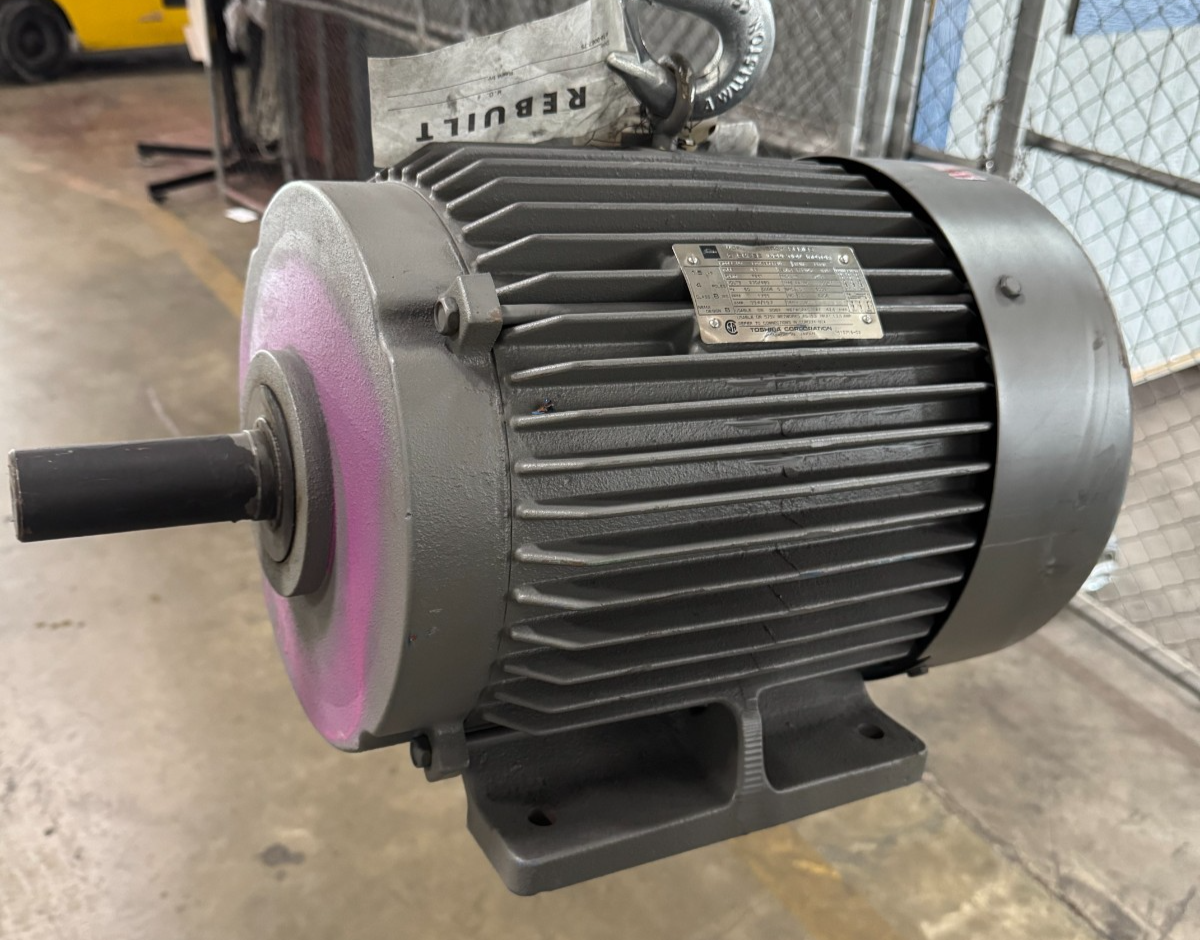 Toshiba MOTOR 15 HP I3 1755 RPM 230/460 V 4 POLE 39.4/19.7 AMP 3 PH FR 254T