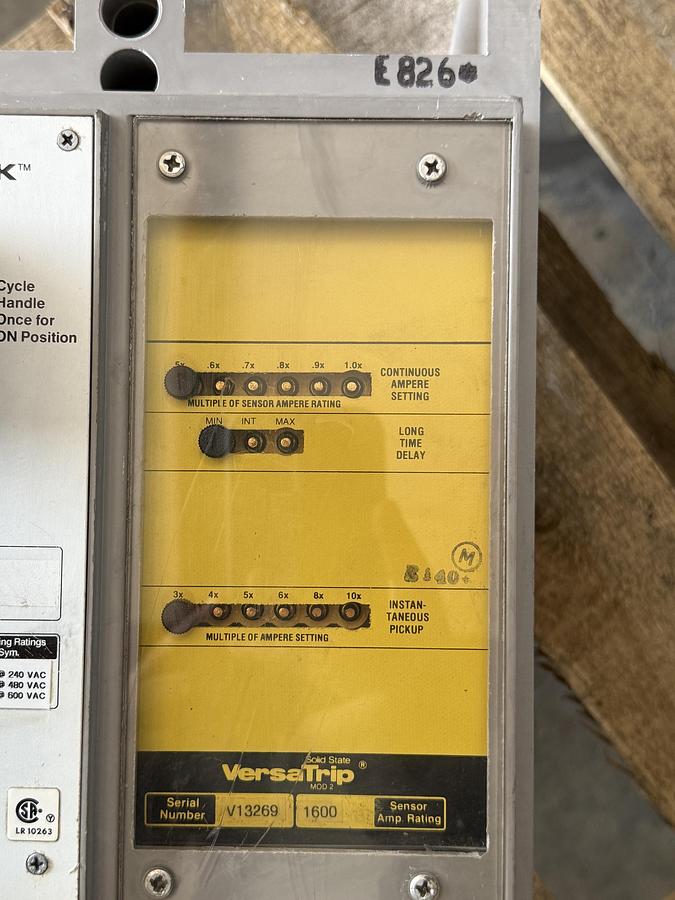 Refurbished   	 GE 1600 AMP Power Break I Breaker 2YX5 MODEL TPSS5616G3 LSIG TRIP