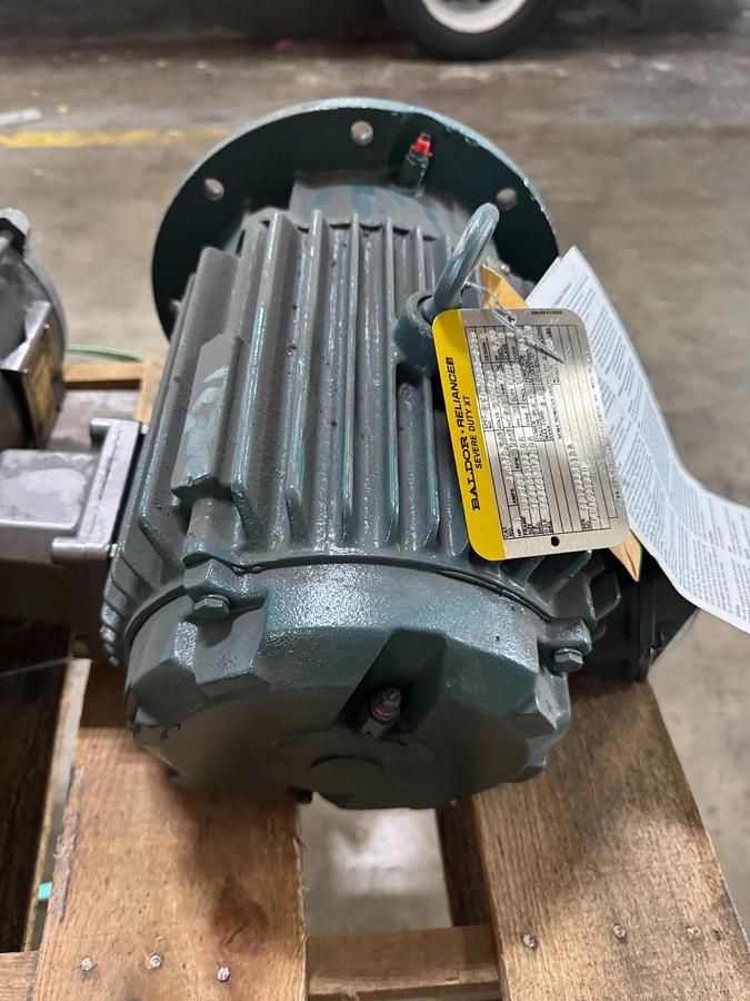 BALDOR Vertical MOTOR L10 1 HP MODEL CEM3556 1735 RPM 230/460 V 3 PH 4/2 AMP