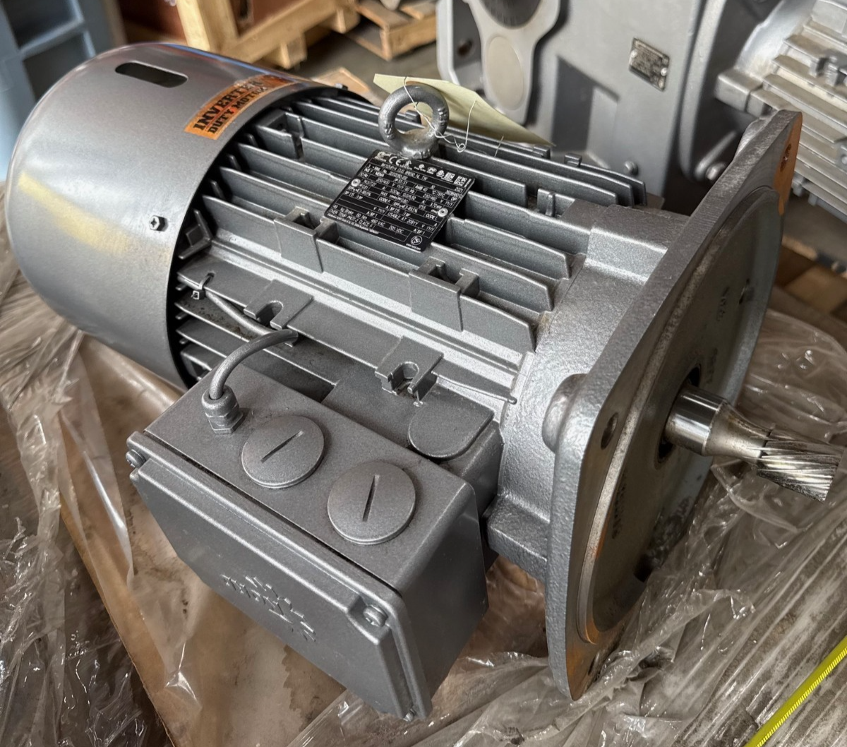 NORD Motor 5 HP MODEL  SK112MP/4 2XOB 1755 RPM 230/460 V 13/6.5  AMP 3 PH STEM D
