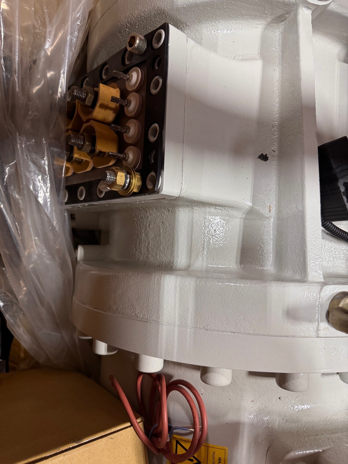 HANBELL SMARTECH SEMI HERMETIC TWIN SCREW COMPRESSOR MODEL SMT0210Y-6H35 2XA