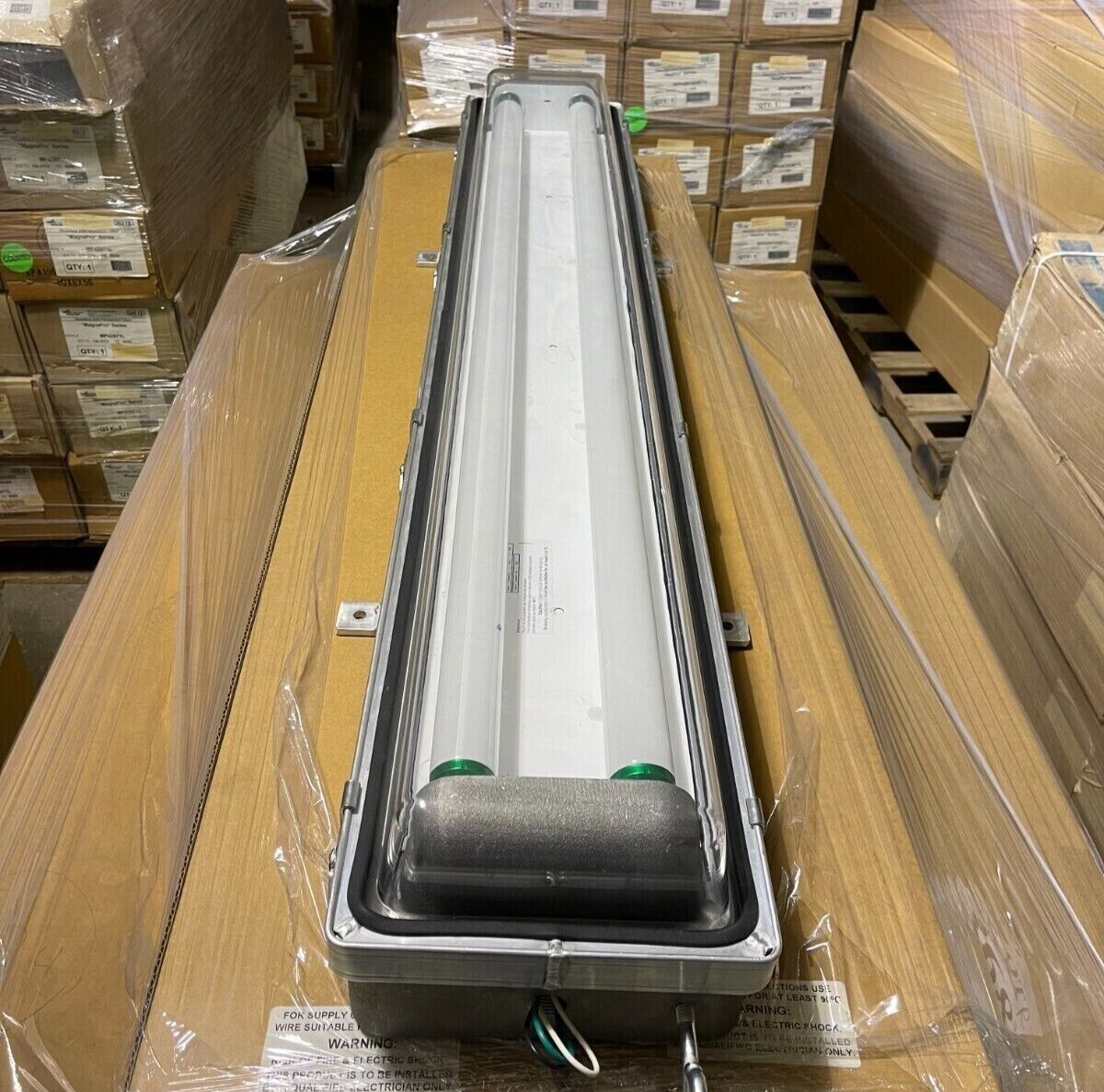 Pauluhn SEA PRO SSP42870L Explosion Proof Vapor Tite Fluorescent Fixture