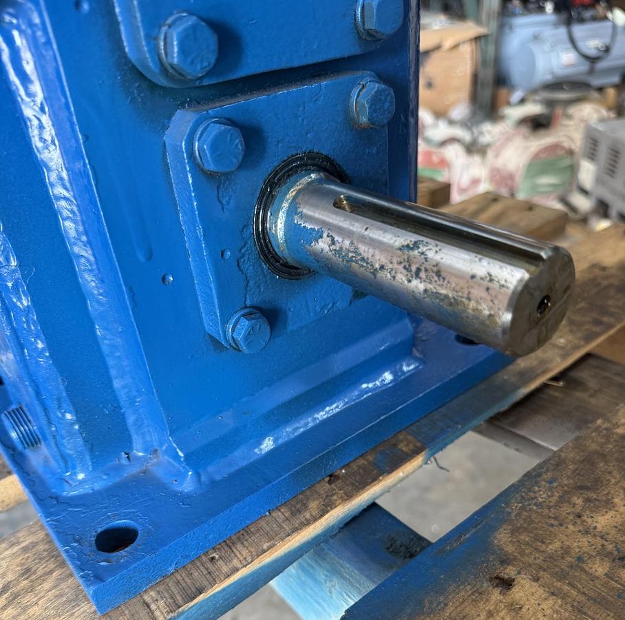 Refurbished HORSBURGH & SCOTT GEAR REDUCER 2YZ2 MODEL SIGNATURE SERIES 310722-D