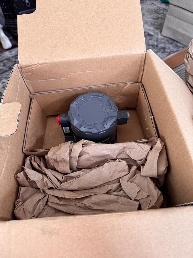 Used FISHER TRANSDUCER DVC6215 2YV6
