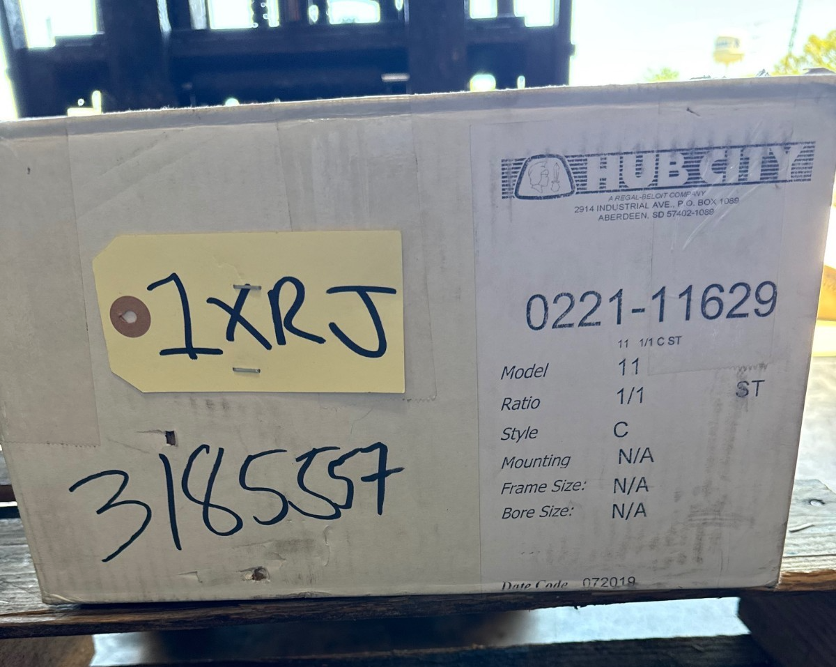 HUB CITY GEAR REDUCER 1XRJ MODEL 11  0221-11629 1-1 RATIO STYLE C ST