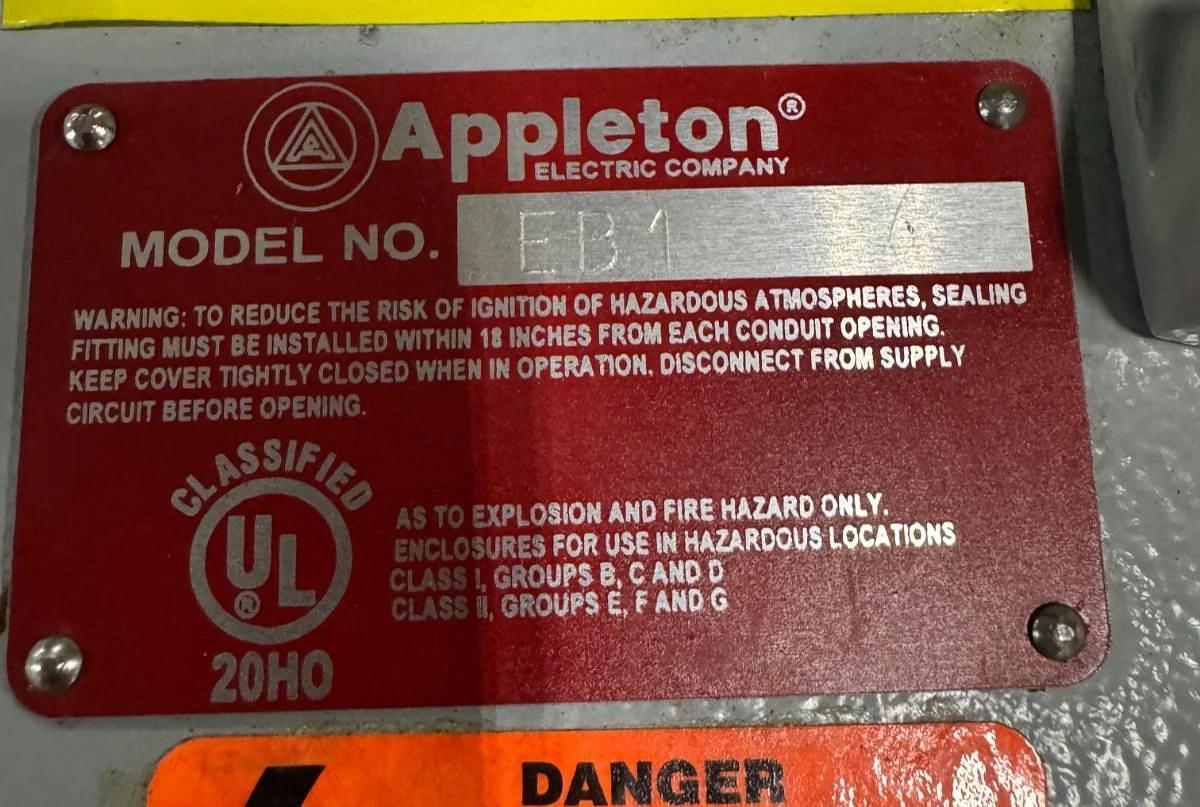APPLETON EXPLOSION PROOF BREAKER V58 30 AMP 600 V 3 POLE 3 PH EHD3030L