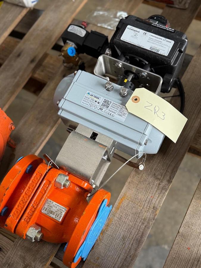 XOMOX 2" 150 RF FP PFA LINED BALL VALVE ZR3 CAT XLB12A W AIRTORQUE ACTUATOR