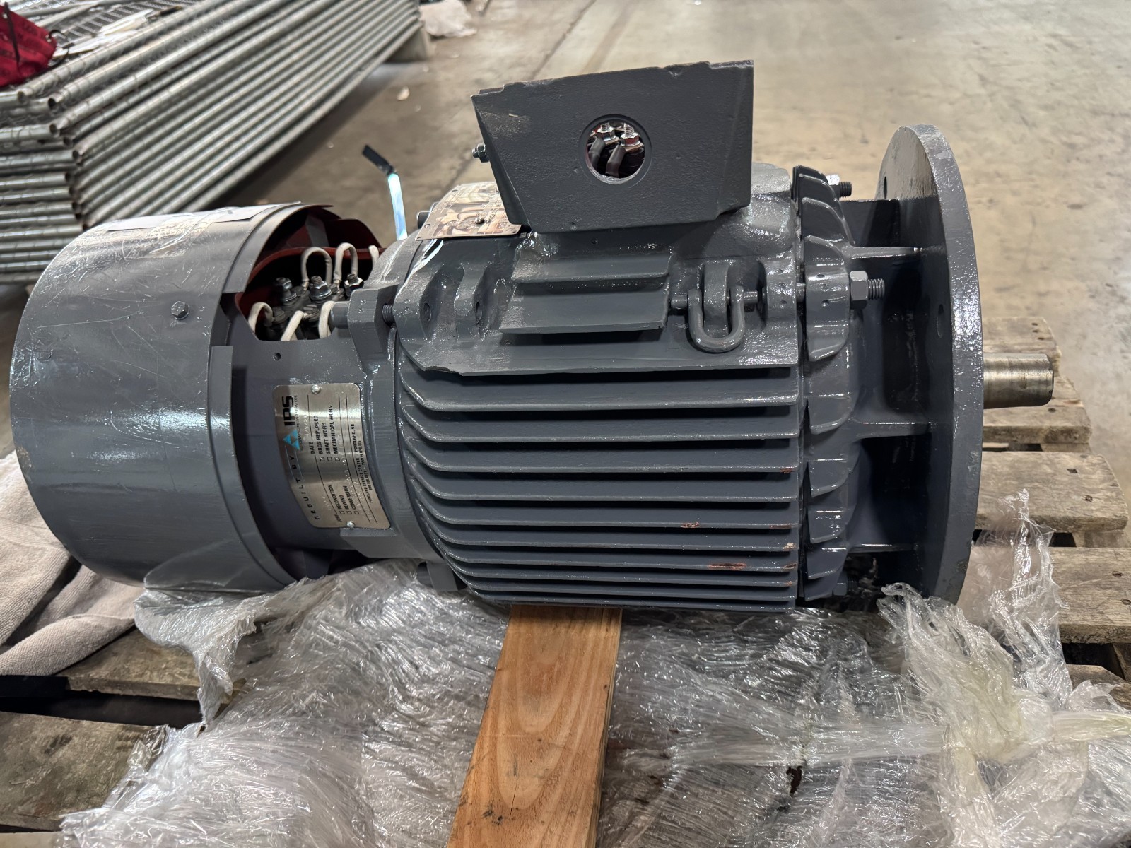 PATAY CRANE MOTOR Y1 Y2 7 HP MODEL FLSB 160M6 B5 1200 RPM 254/440 V 3PH 42/20AMP