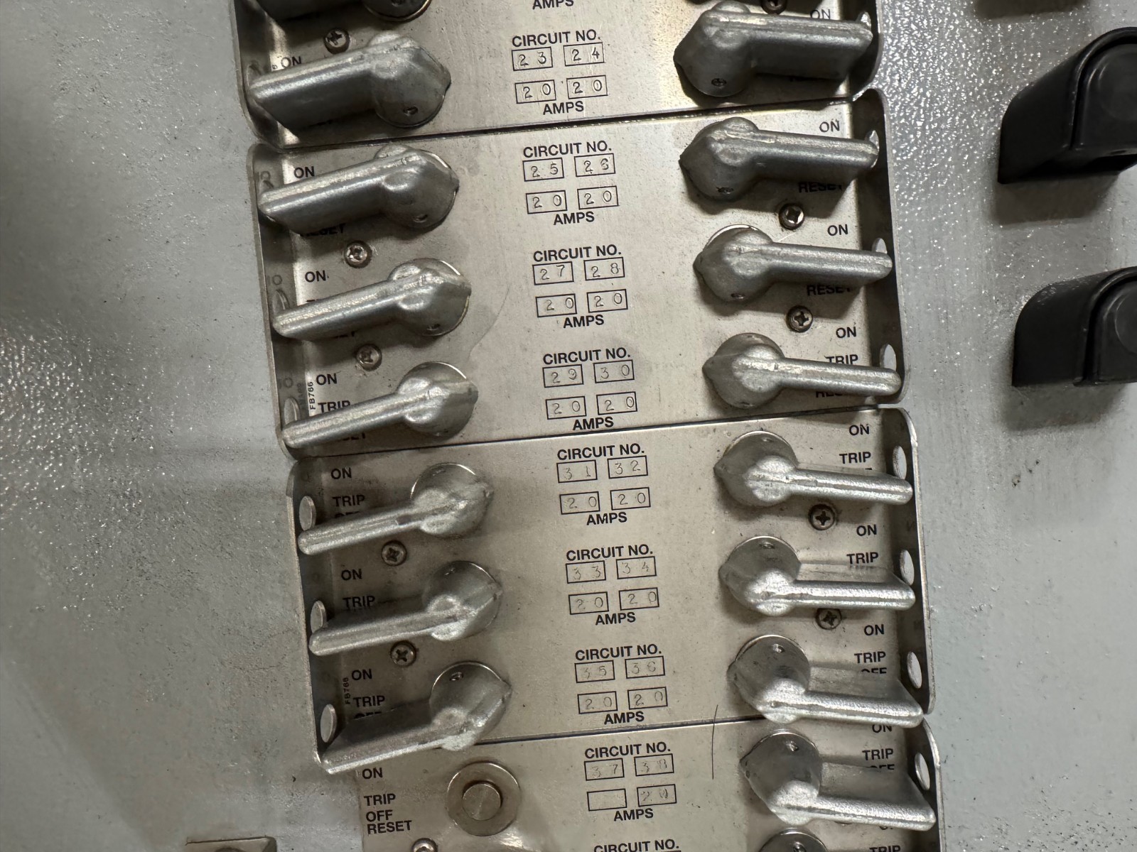 APPLETON/EGS 225 AMP AD7 EXPLOSION PROOF BREAKER PANEL ALPND22C42ML-359 120/208V