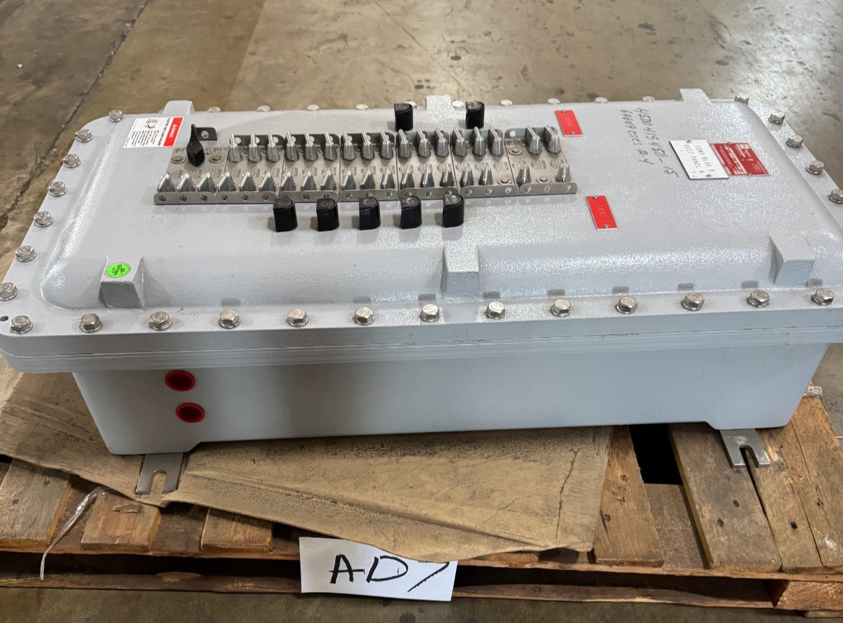 APPLETON/EGS 225 AMP AD7 EXPLOSION PROOF BREAKER PANEL ALPND22C42ML-359 120/208V