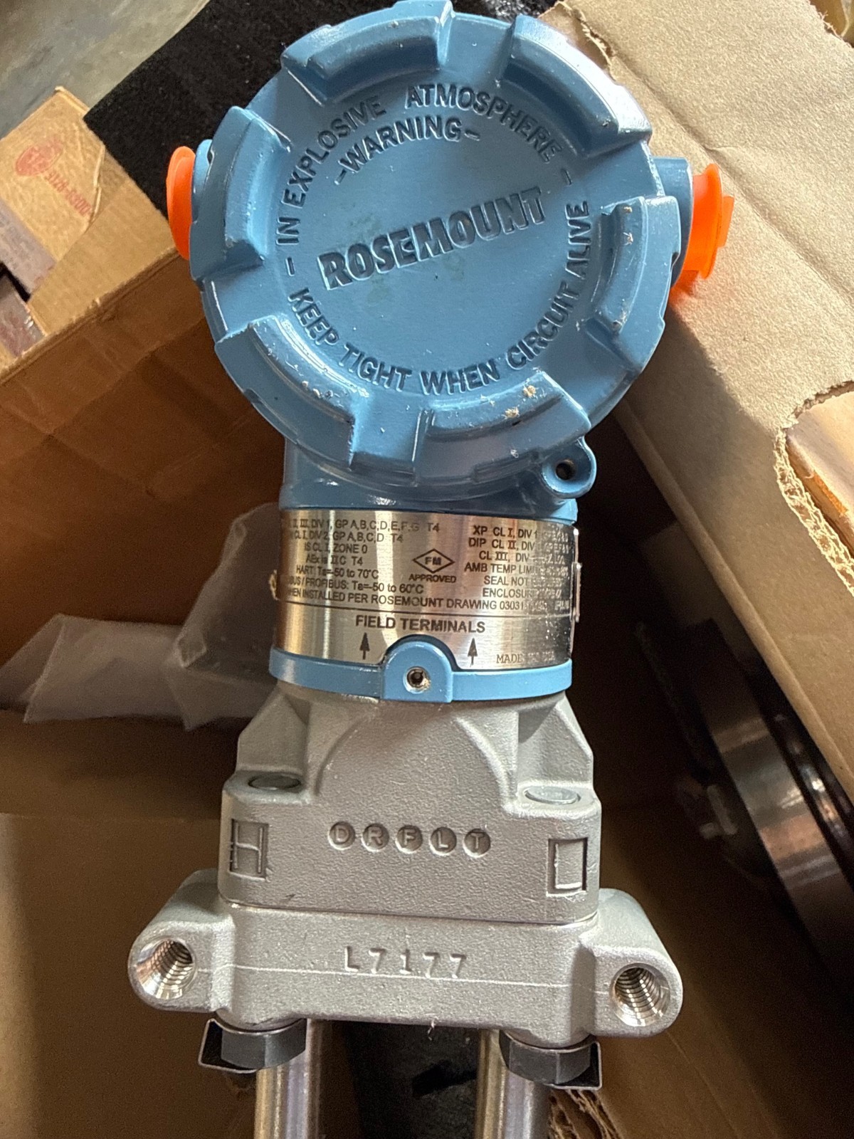 ROSEMOUNT TRANSMITTER 3051CD2A22A1AK5B4S2 1XZF 0-30" IN H2O