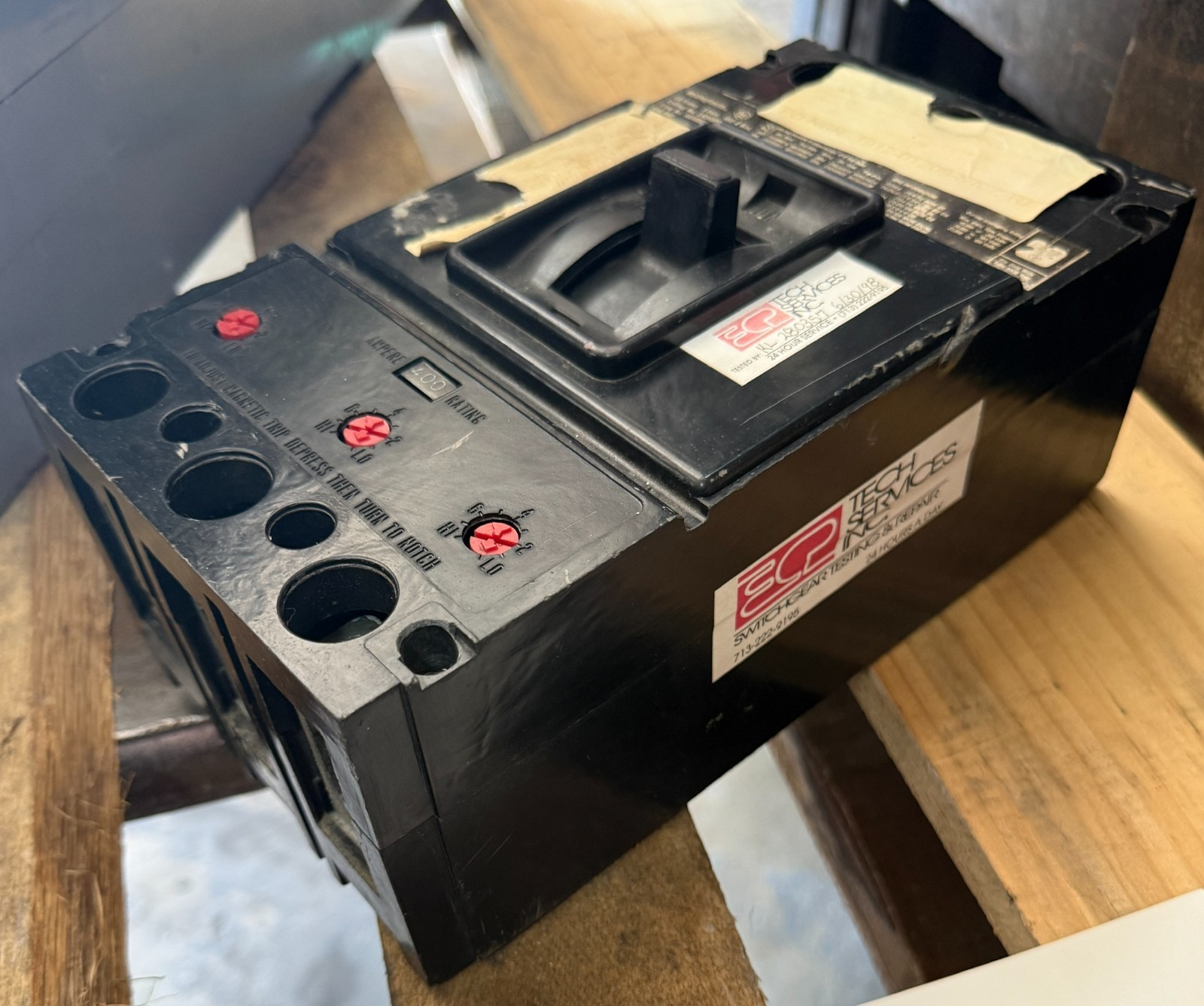 Refurbished Westinghouse Molded Case Circuit Breaker LB400F 400 Amp 3-Pole, 600 Volt 2YU3