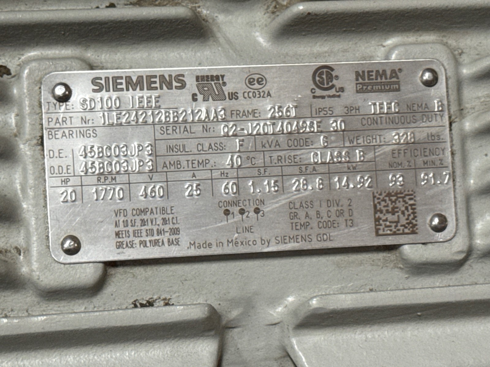Used SIEMENS INVERTER DUTY MOTOR 20 HP MODELSD100IEEE 2YBB 1770 RPM 460 V 3 PH 25  AM