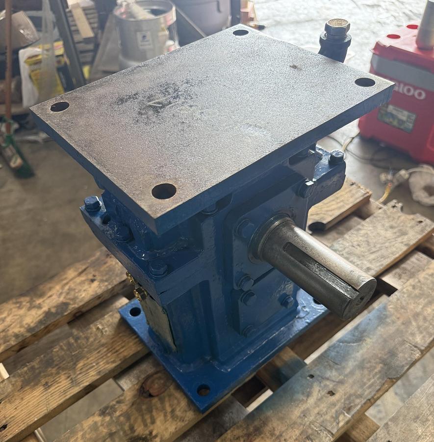 Refurbished HORSBURGH & SCOTT GEAR REDUCER 2YZ2 MODEL SIGNATURE SERIES 310722-D