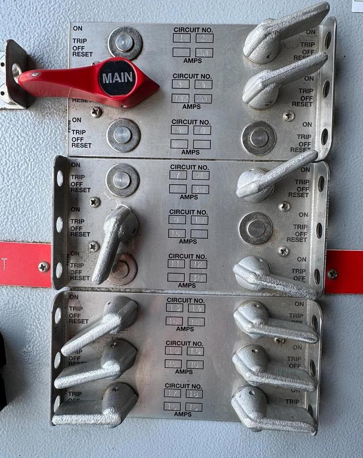 APPLETON EXPLOSION PROOF BREAKER PANEL ALPNB12C18BF-362 100 AMP 120/208 V 3 PH