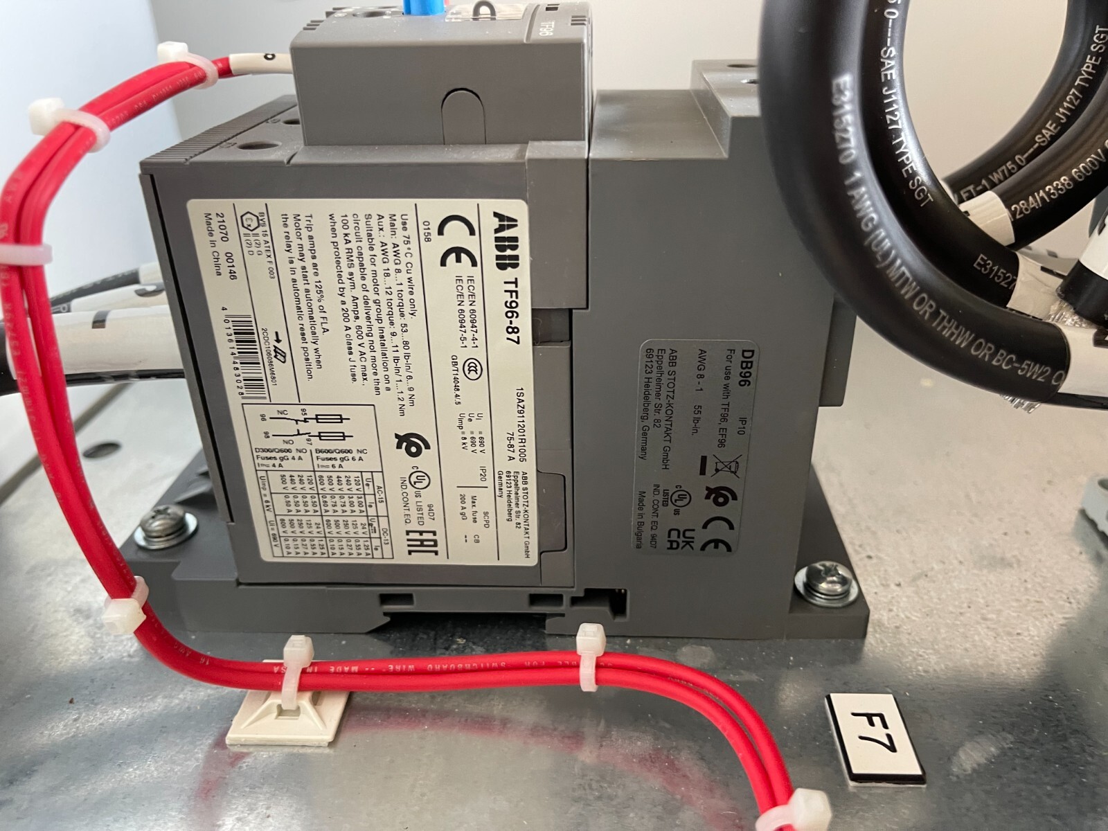 AUMA 800 Amp MOTOR Starter 35" X 35" X 12" ENCLOSURE AOOO225056 ABB BREAKERS