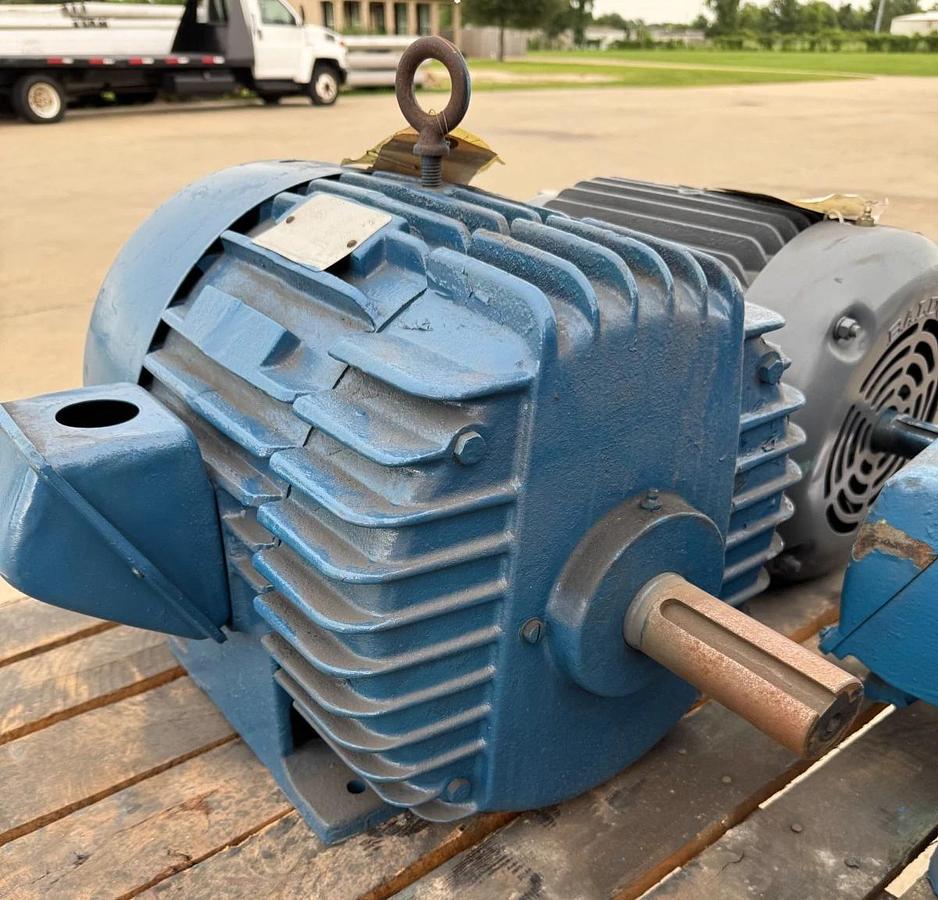 GE MOTOR KK1 15 HP MODEL 5K284BN305 1175 RPM 230/460 V 3 PH 40.6/20.3 AMP FR 284