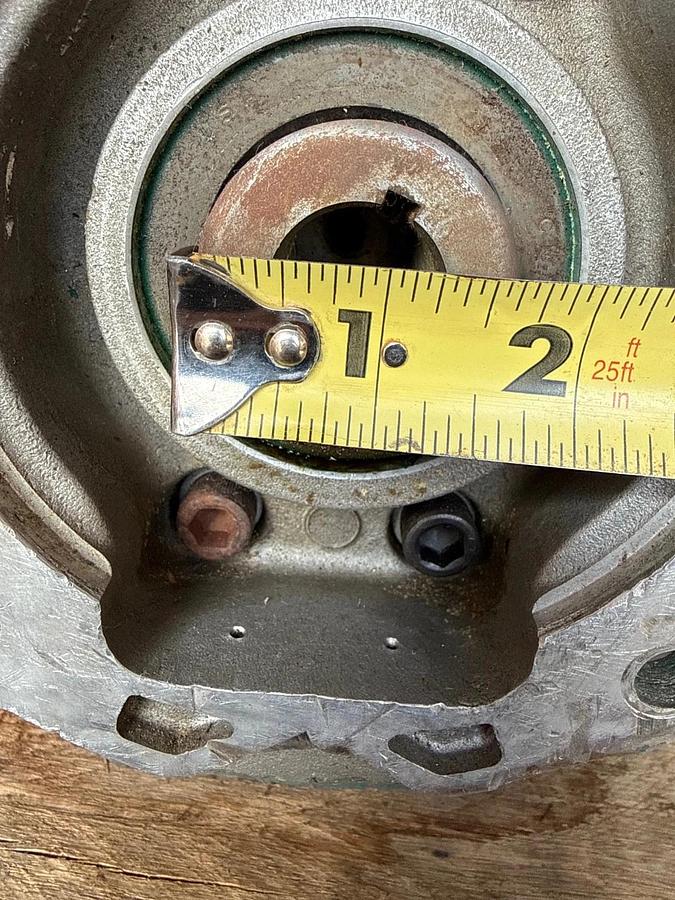 TIGEAR/2 BALDOR GEAR REDUCER 1XTA 1XPH MODEL 26Q20H14 1750 RPM 20 TO 1 RATIO