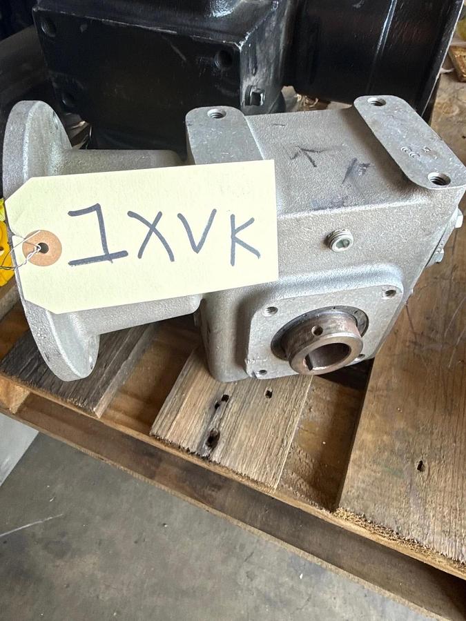 ELECTRA GEAR GROVE GEAR REDUCER 1XVK MOD EL-HM-821-5-H1-56-19 1750 RPM IN 5 TO 1