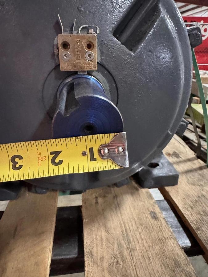 US ELECTRIC MOTOR 40 HP MODEL N01L301R0-73R-2 2XG 3545 RPM 460 V 47 AMPS 3 PH