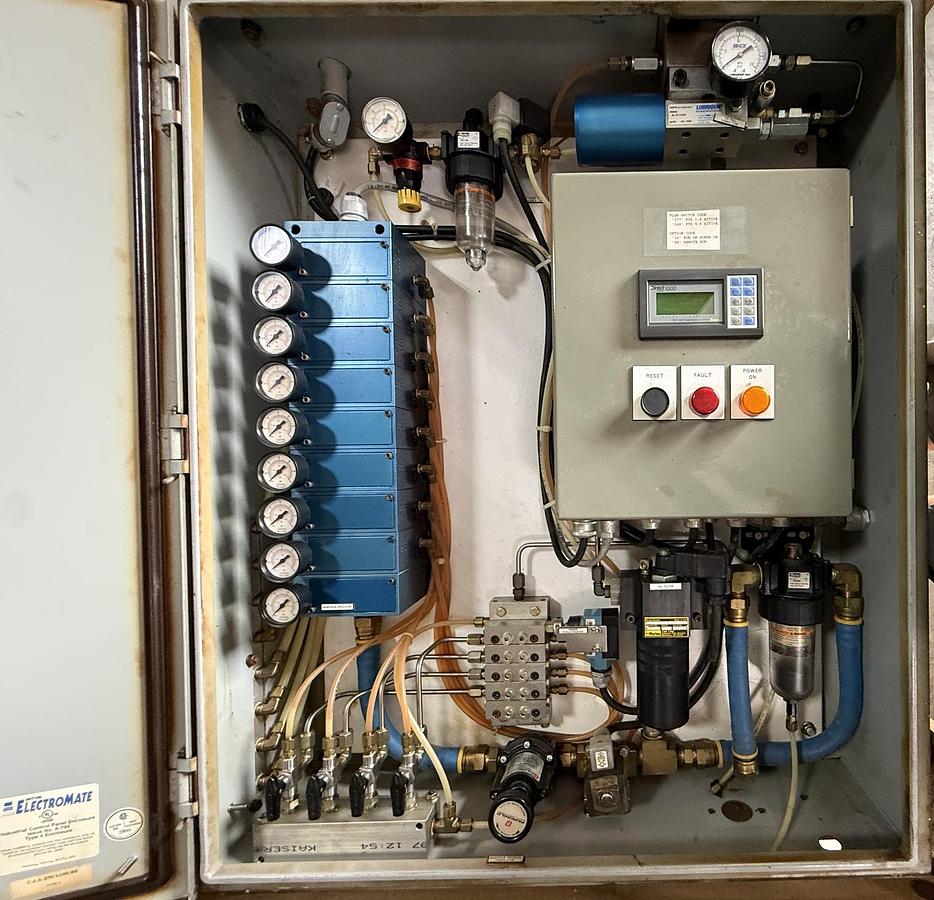 Refurbished HYCOA AIR/OIL LUBRICATION UNIT A0-100 8-POINT MODEL C99-12776