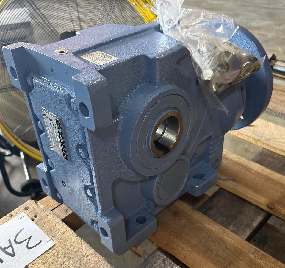 WORLDWIDE REDUCER GEAR REDUCER 3AK5 MODEL KHN77-65/1-H-182/4TC SIZE 77 RATIO 64 TO 1