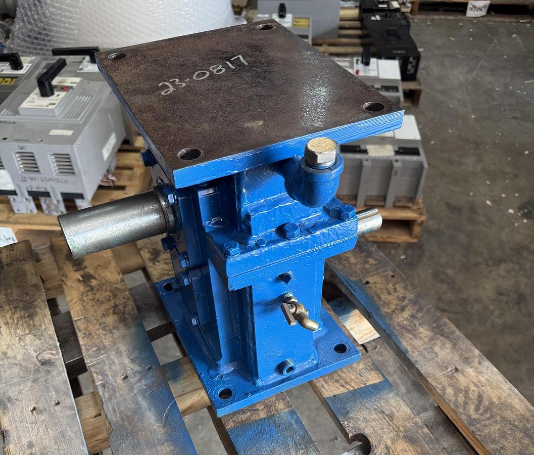Refurbished HORSBURGH & SCOTT GEAR REDUCER 2YZ2 MODEL SIGNATURE SERIES 310722-D