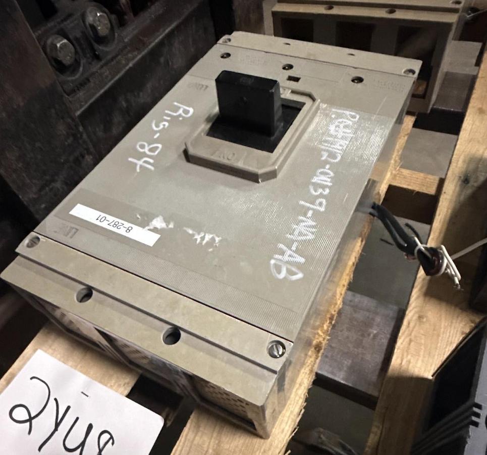 Refurbished ITE 1000 AMP BREAKER 2YU8 MODEL HPSM100CSN TYPE ETM 1KA MAGNETIC TRIP 2 SHUT