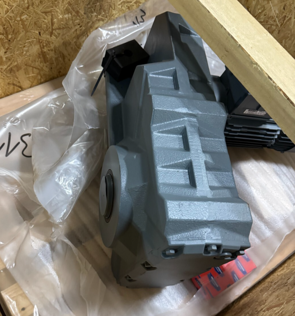 Bauer Gear Motor Z  BF60-05/DPV09YA4-2-SL-S/ESX010A9AMUL 1750 TO 14 RPM 480 V
