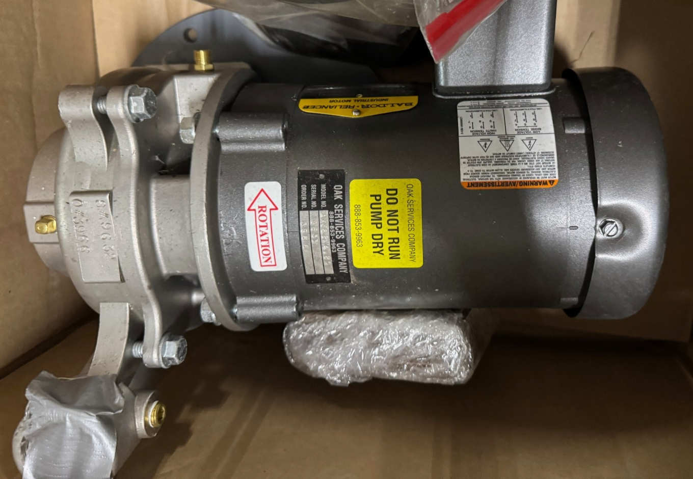 OAK SERVICES CONDENSATE PUMP VA18B MODEL AR662 X 4.25 11/2" THD SS BODY 1/2 HP