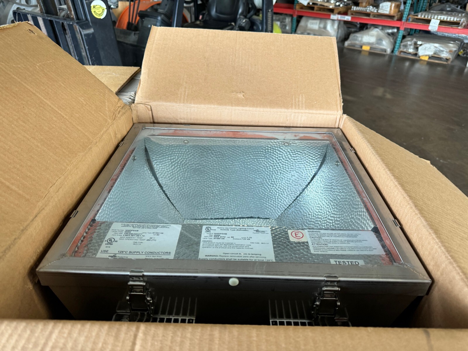 Flood Light COOPER PAULHN NHIDPS4IB EXPLOSION PROOF 400 WATT STAINLESS