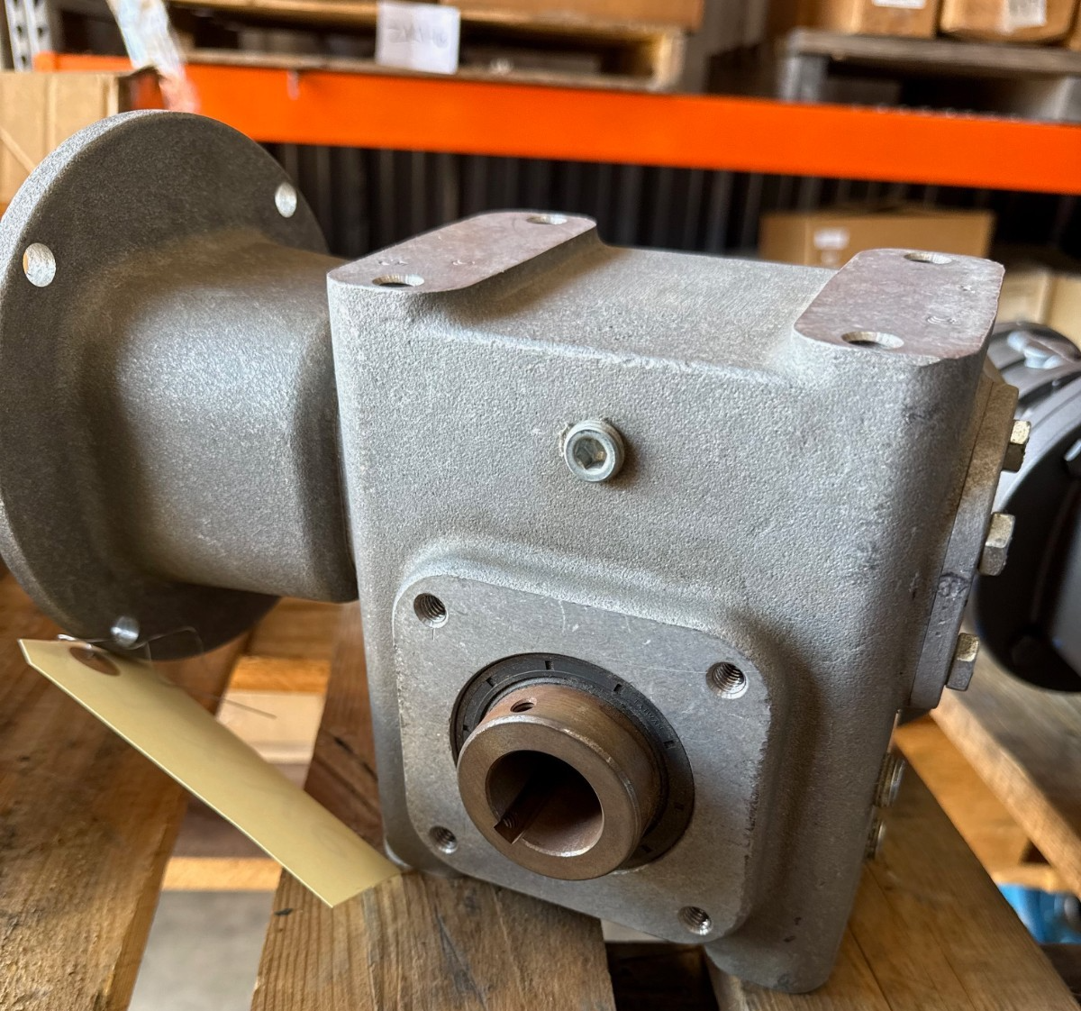 ELECTRA GEAR GROVE GEAR REDUCER 1XVE MOD FHM821-5-HL-56-19 1750 RPM IN 5 TO 1 RA