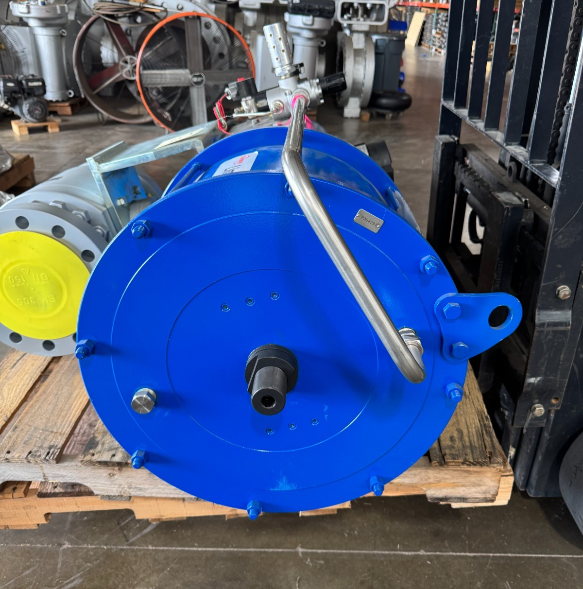 Used LIMITORQUE ACTUATOR LPS-25A-585B-RC2-3 with  ARGUS 6" 900 RF FP BALL VALVE