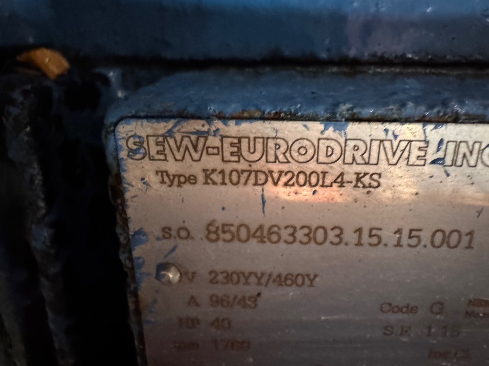 SEW-EURODRIVE GEAR MOTOR 2XF MOD K107DV200L4-KS  1760 TO 177 RPM 40 HP 230/460 V