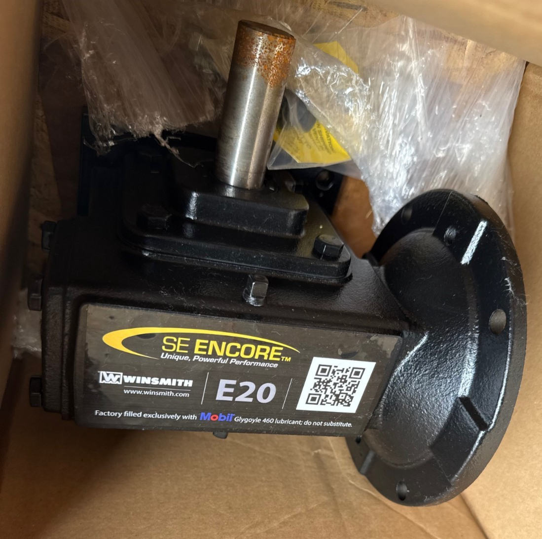 SE ENCORE WINSMITH GEAR REDUCER 1XIH MOD E-20MDTS31000C1 1750 RPM IN 15 TO 1 RAT