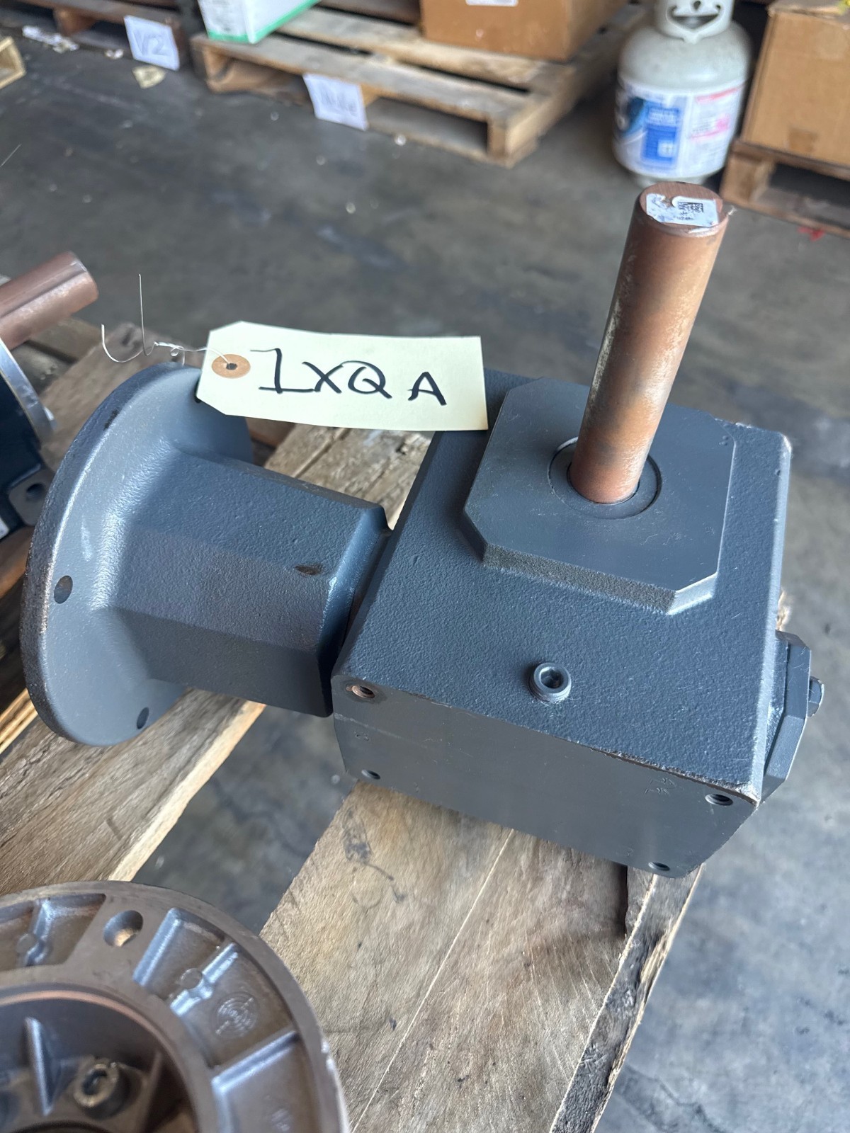 IRON MAN GROVE GEAR REDUCER 1XQA MOD GRG-BM=821-15-L-156 1.887 HP 1750 15 TO 1 R