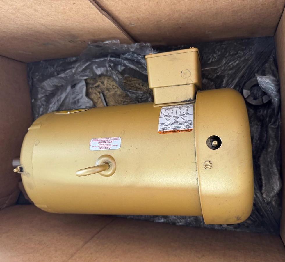BALDOR SUPER E MOTOR XX2 5 HP MOD EM3615T 1750 RPM 230/460 V 3 PH 13.4/6.7 AMP