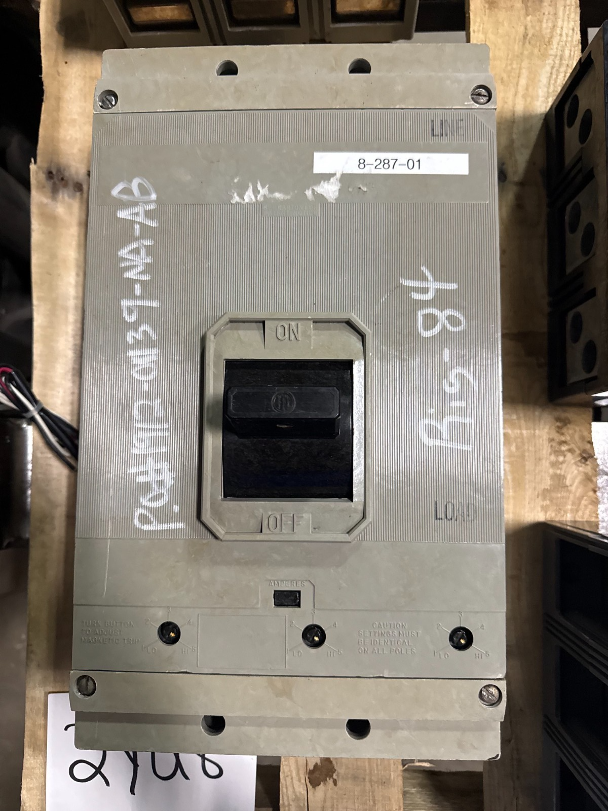 Refurbished ITE 1000 AMP BREAKER 2YU8 MODEL HPSM100CSN TYPE  ETM 1KA MAGNETIC TRIP 2 SHUT