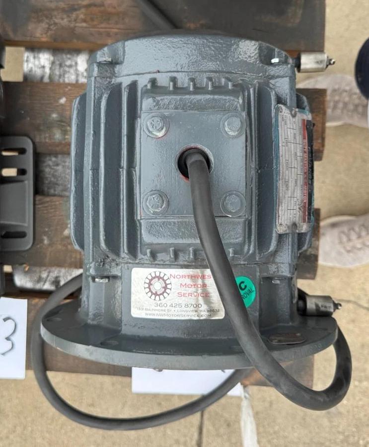 RELIANCE MOTOR JJ4 1 HP MODEL P18G71843 1780 RPM 460 V 3 PH 2.2 AMP FR 182TDZ